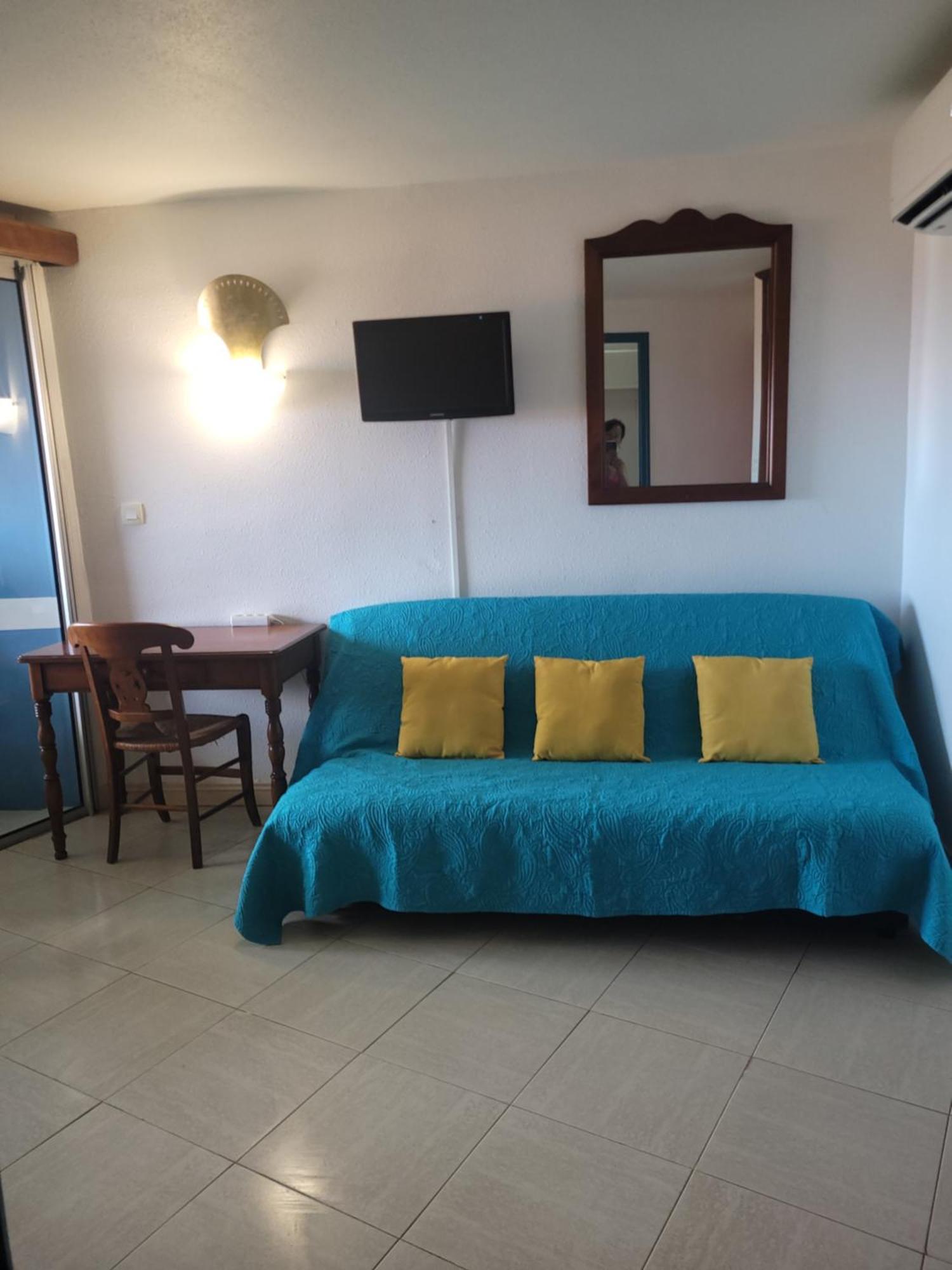 Turquoise Caritan Apartment แซ็งแตนน์ ภายนอก รูปภาพ